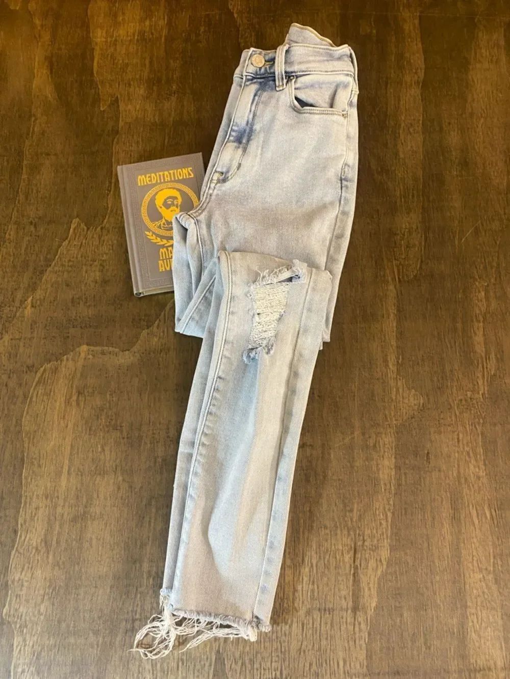 Pacsun Super High-Rise Light Blue Skinny Jeans with Distressed Knee